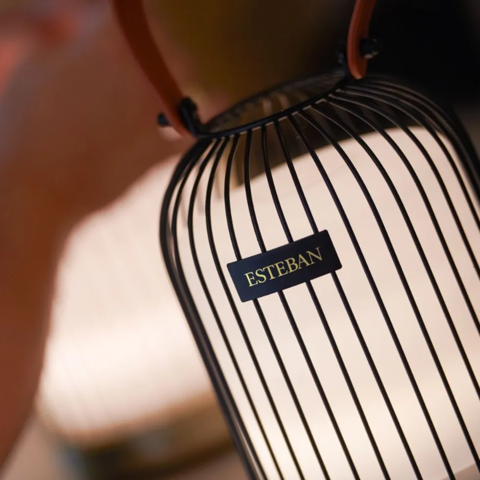 Difusor de aromas eléctrico Esteban Lantern Edition negra