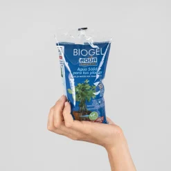 Gel de agua para regar plantas