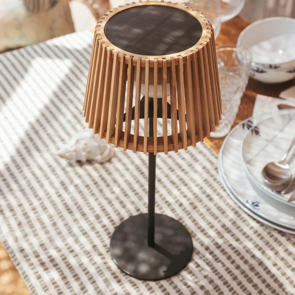 Lámpara de mesa con carga solar Okinawa Table New Garden