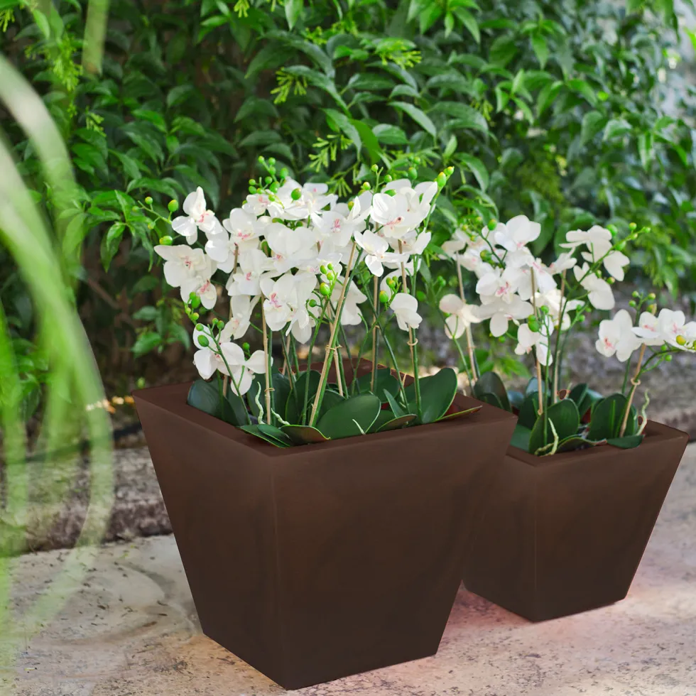 Maceta de Resina Clavel Bronce - New Garden