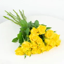 Ramillete de Mini Rosas Amarillas