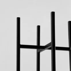 Soporte Ascot negro para maceta